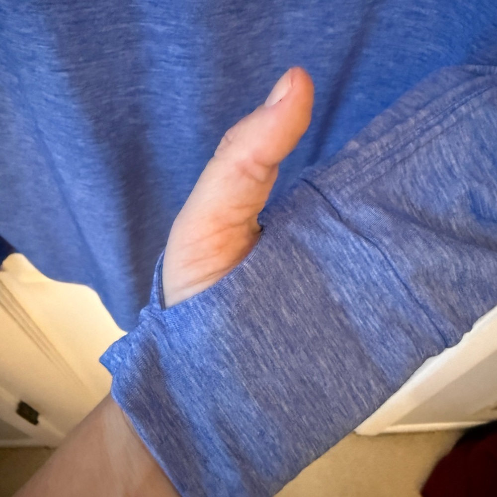 GAP Fit Athletic Blue Heather Long Sleeve Shirt - Picture 3 of 4